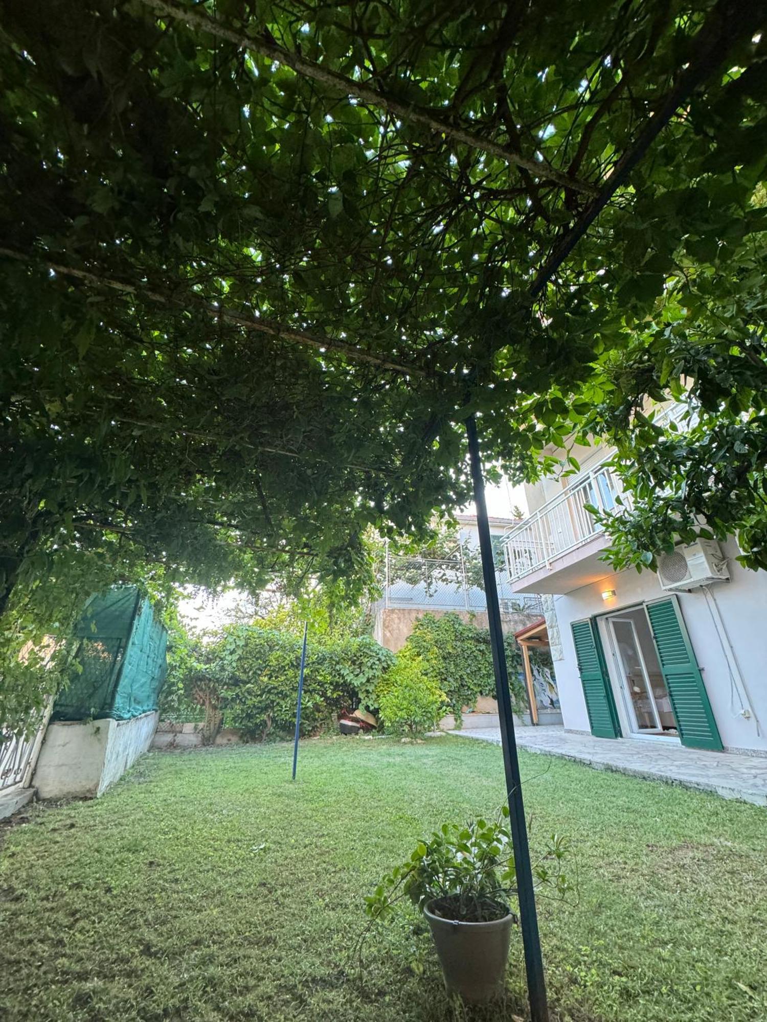 Valentinas Garden Apartment Split Bagian luar foto
