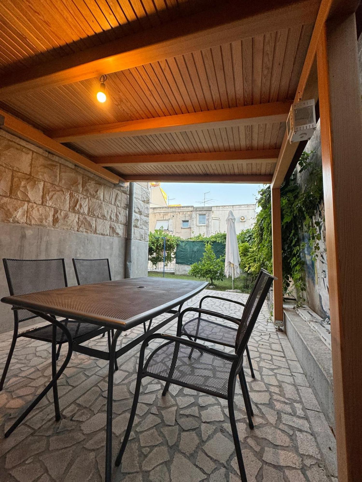 Valentinas Garden Apartment Split Bagian luar foto