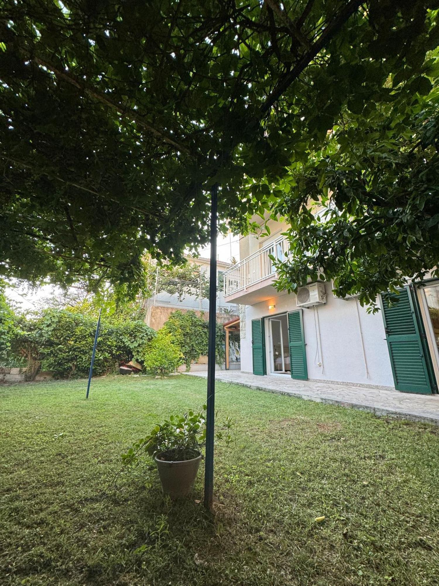 Valentinas Garden Apartment Split Bagian luar foto